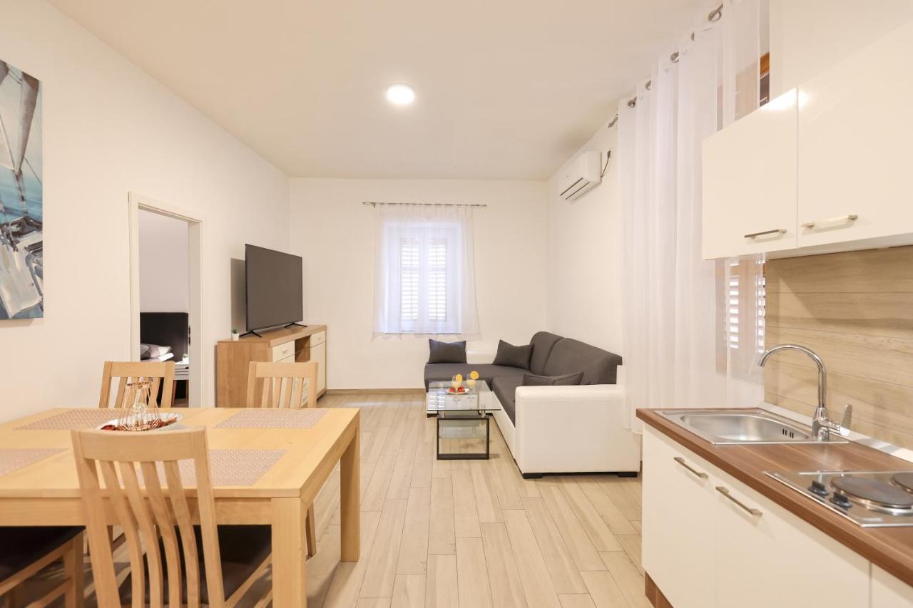 Old Town Donatello Apartment Zadar Exteriör bild