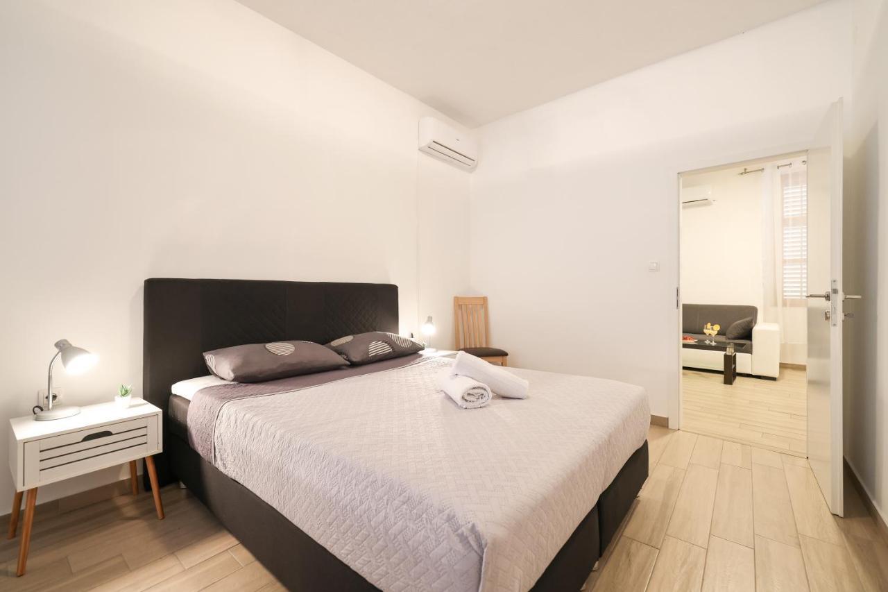 Old Town Donatello Apartment Zadar Exteriör bild